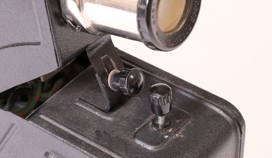 ФГК-49 выключатель питания и ручка регулировки наклона