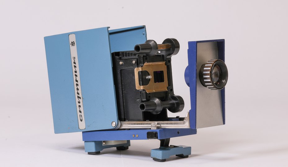 Спутник вид слева три четверти открыт