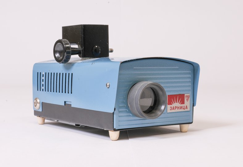 Зарница вид слева три четверти