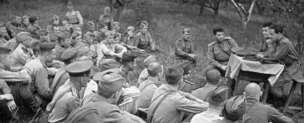 stroki-opalyonnye-voynoy-h405